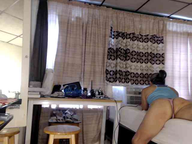 FIXMYASSTOO webcam