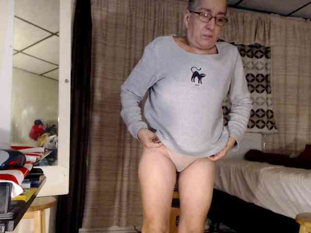 FIXMYASSTOO webcam