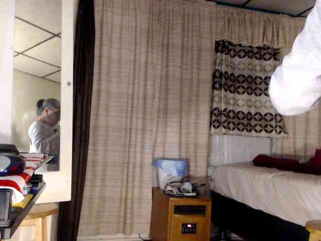 FIXMYASSTOO webcam