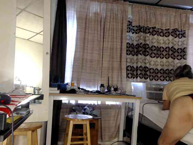 FIXMYASSTOO webcam