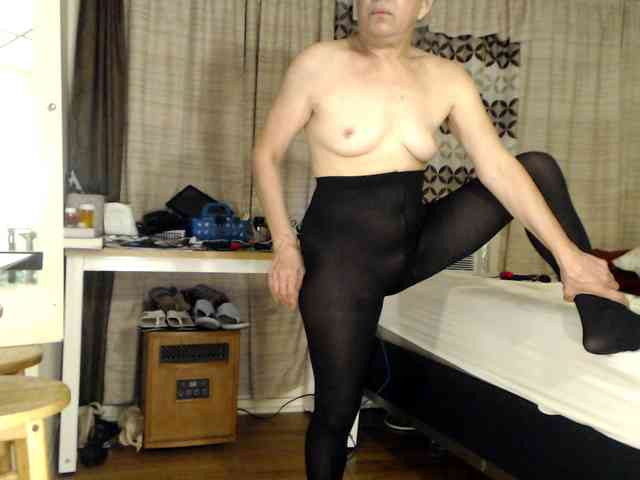 FIXMYASSTOO webcam