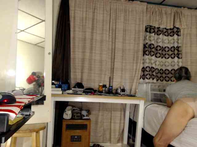 FIXMYASSTOO webcam