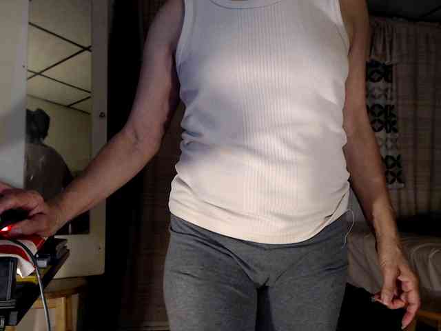 FIXMYASSTOO webcam