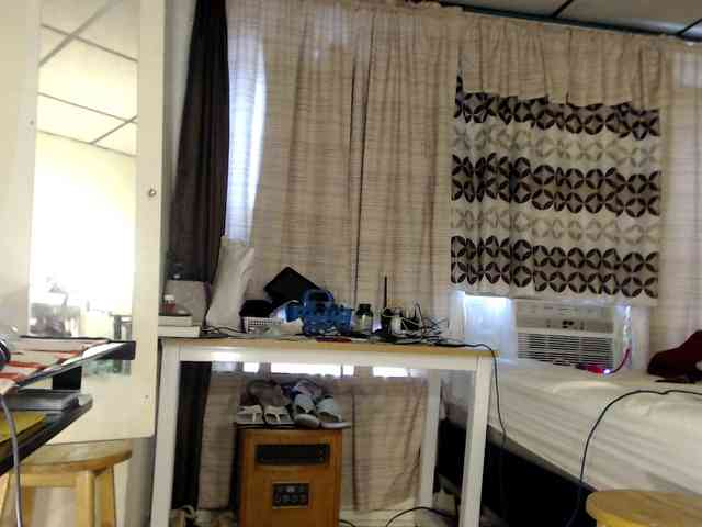 FIXMYASSTOO webcam