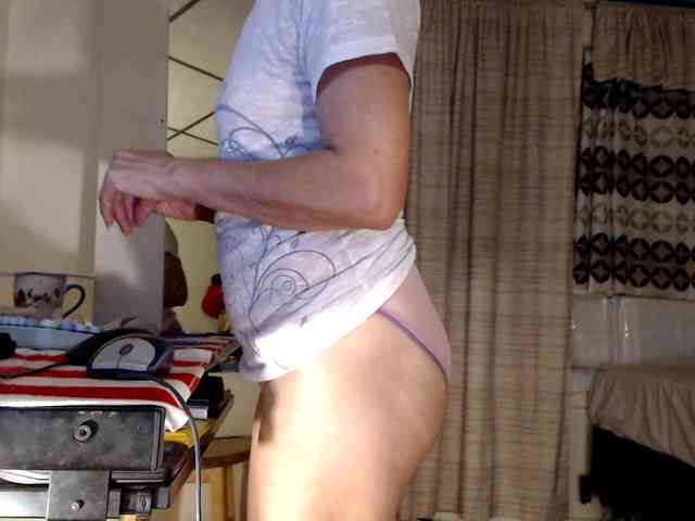 FIXMYASSTOO webcam
