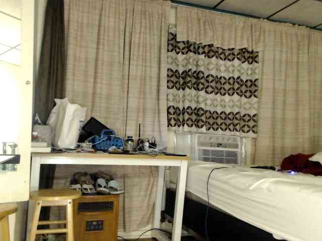 FIXMYASSTOO webcam