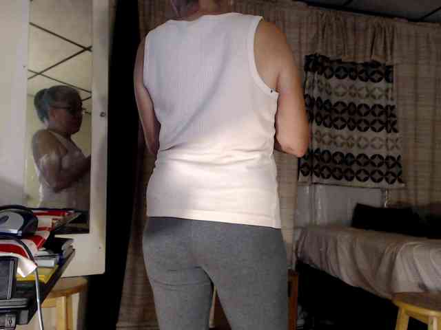 FIXMYASSTOO webcam