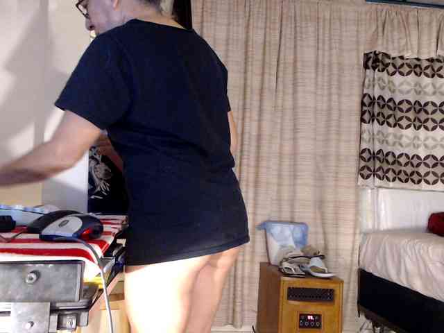 FIXMYASSTOO webcam