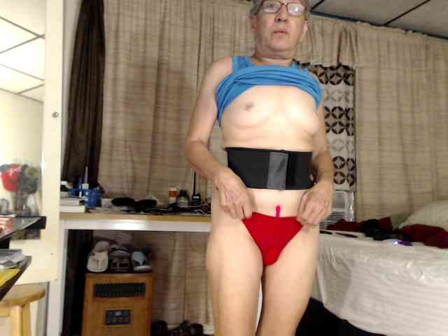 FIXMYASSTOO webcam