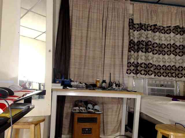 FIXMYASSTOO webcam