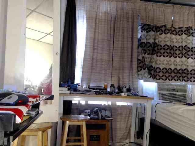 FIXMYASSTOO webcam