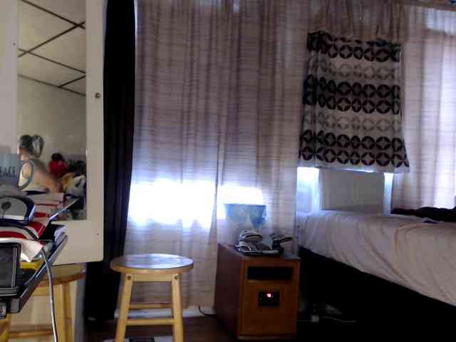 FIXMYASSTOO webcam