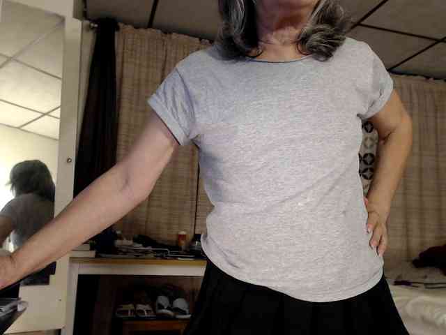 FIXMYASSTOO webcam