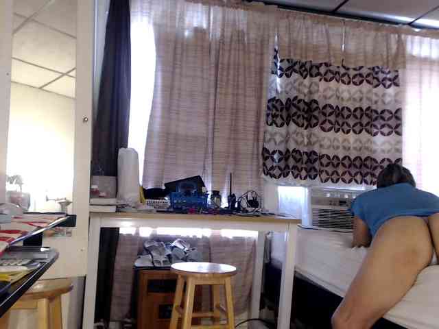 FIXMYASSTOO webcam