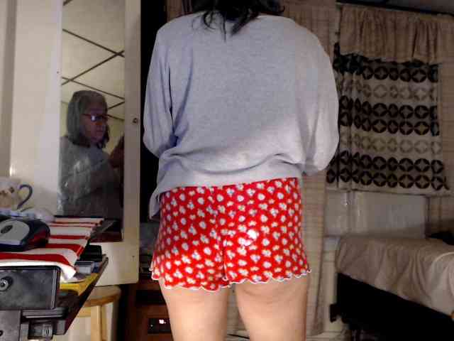 FIXMYASSTOO webcam