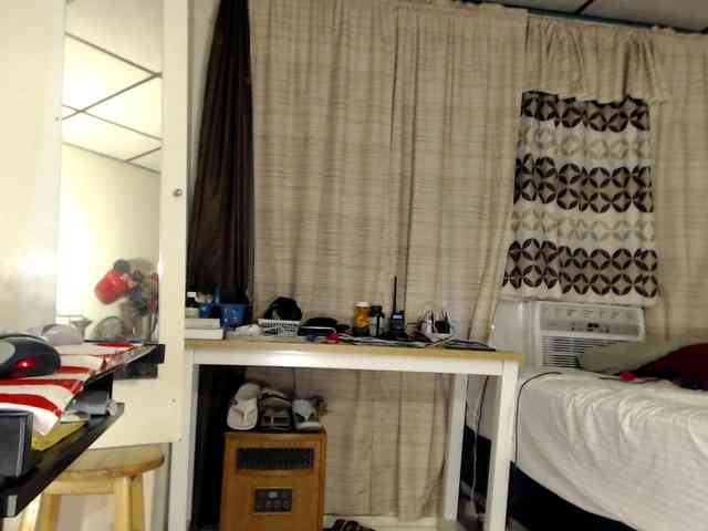 FIXMYASSTOO webcam