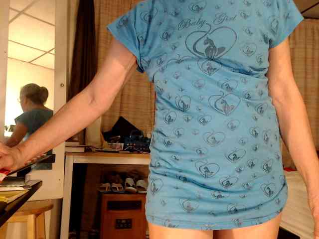 FIXMYASSTOO webcam