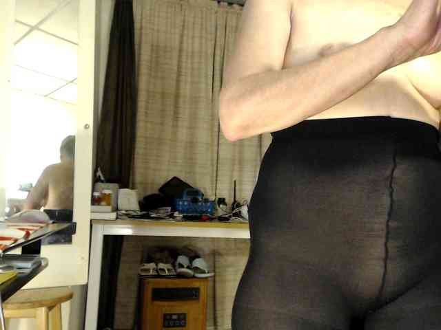 FIXMYASSTOO webcam