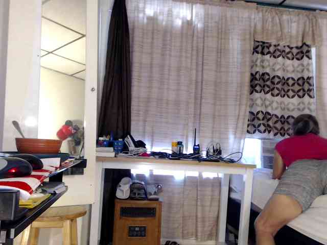 FIXMYASSTOO webcam