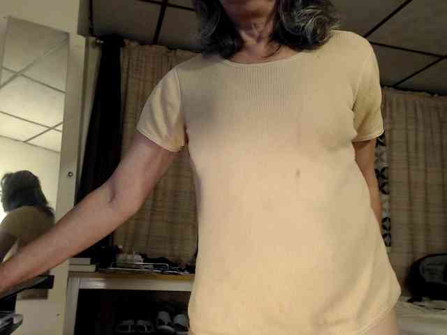FIXMYASSTOO webcam