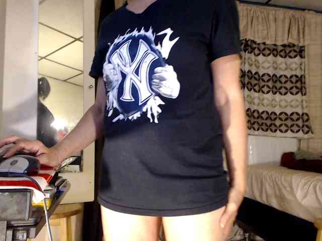 FIXMYASSTOO webcam