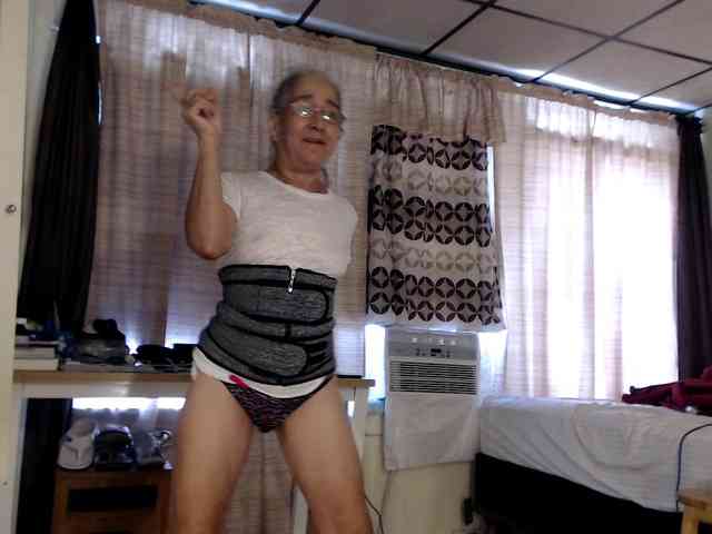 FIXMYASSTOO webcam