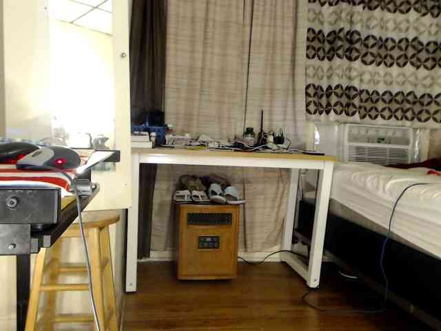 FIXMYASSTOO webcam