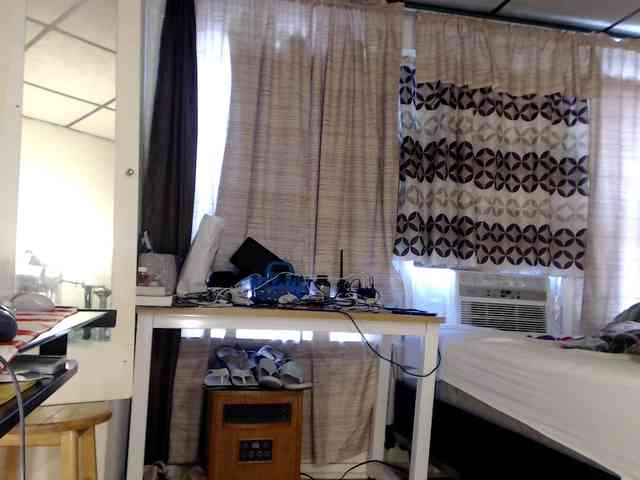 FIXMYASSTOO webcam