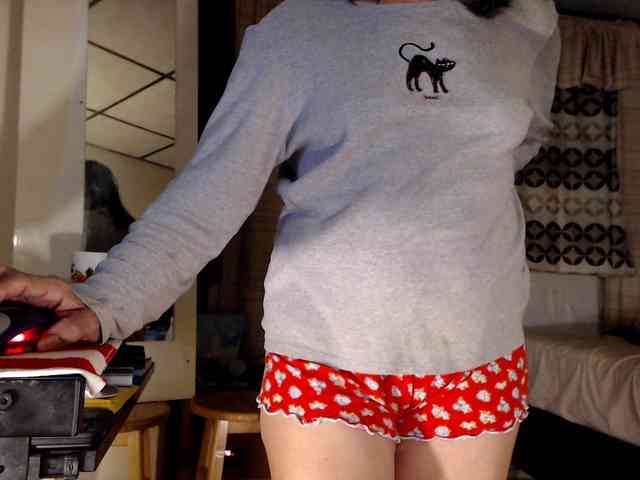 FIXMYASSTOO webcam
