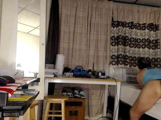FIXMYASSTOO webcam