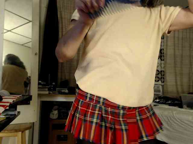 FIXMYASSTOO webcam