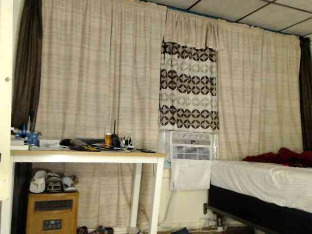 FIXMYASSTOO webcam