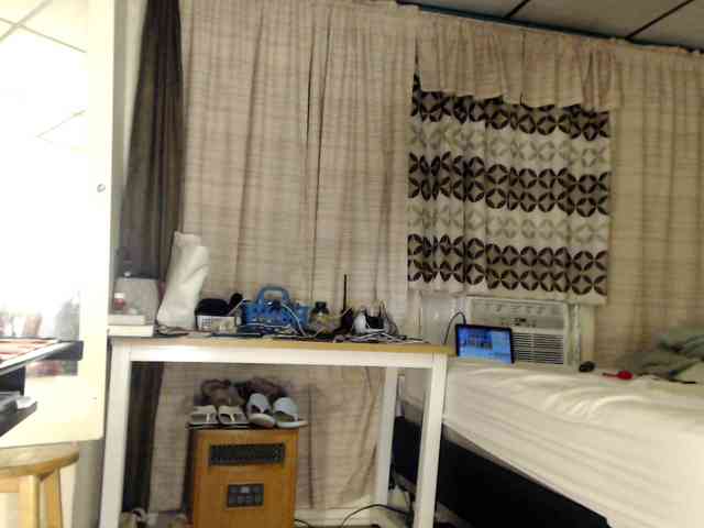 FIXMYASSTOO webcam