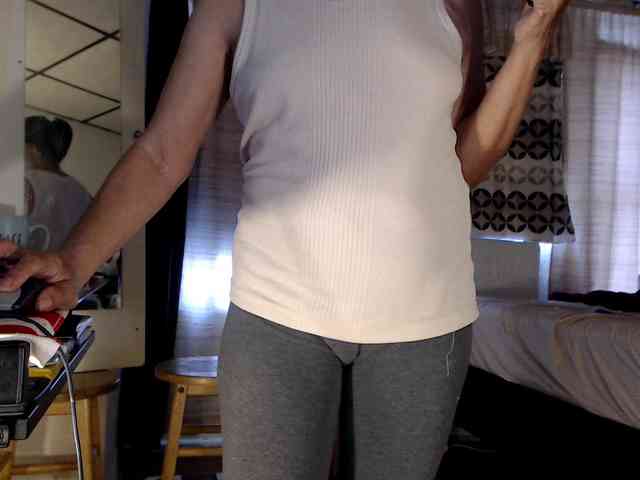 FIXMYASSTOO webcam