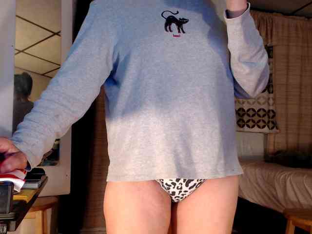 FIXMYASSTOO webcam