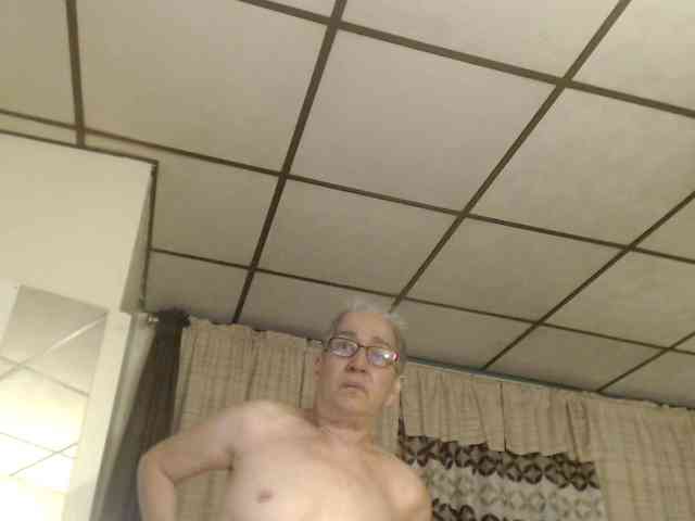 FIXMYASSTOO webcam