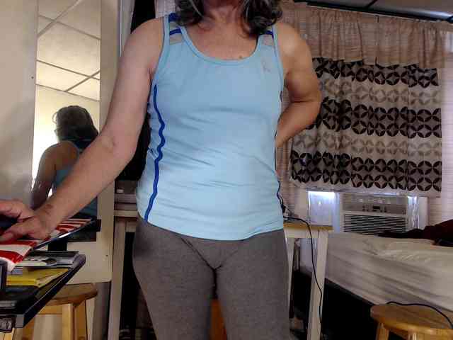 FIXMYASSTOO webcam