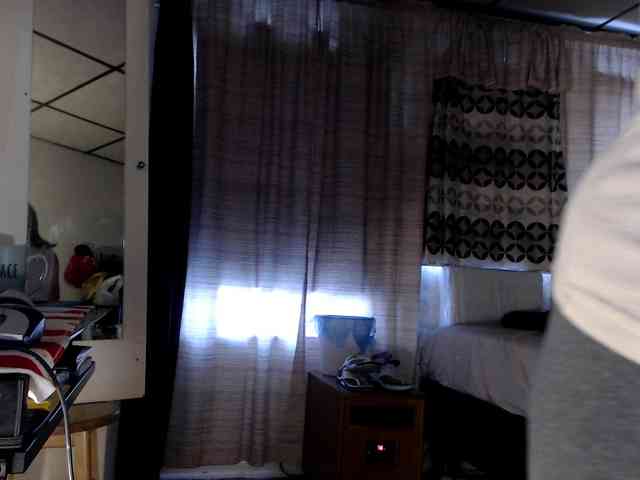 FIXMYASSTOO webcam