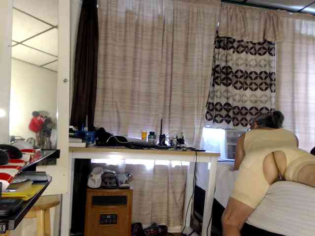 FIXMYASSTOO webcam