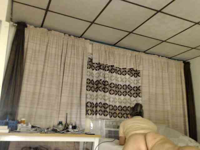 FIXMYASSTOO webcam