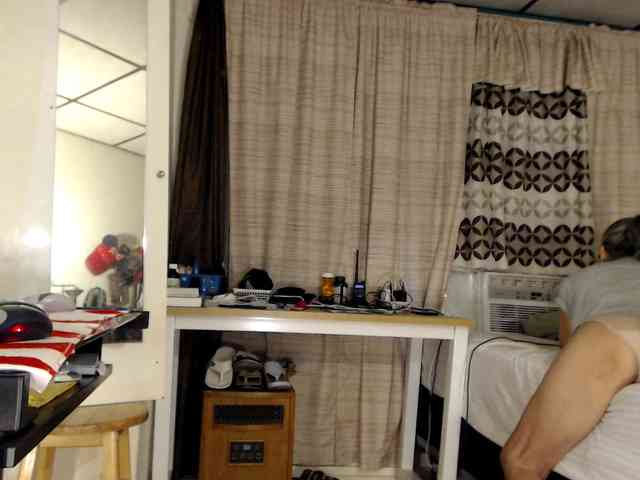 FIXMYASSTOO webcam
