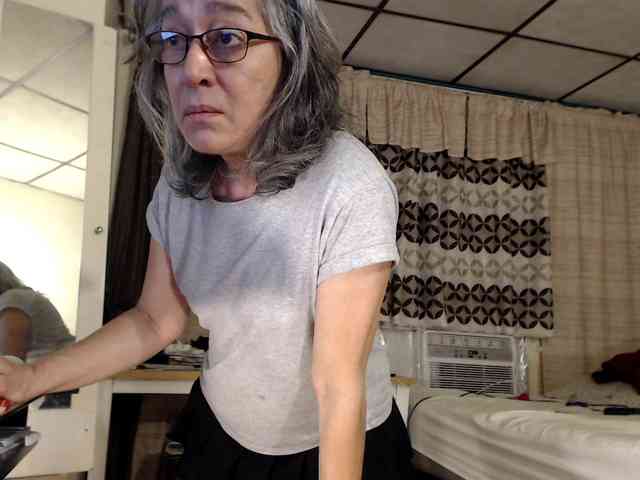 FIXMYASSTOO webcam