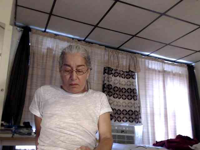 FIXMYASSTOO webcam