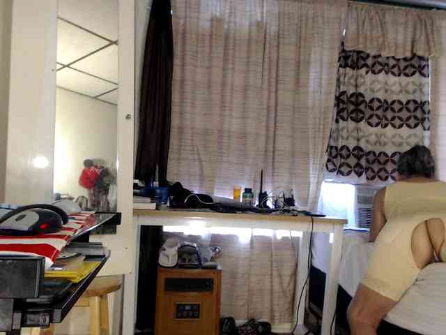 FIXMYASSTOO webcam