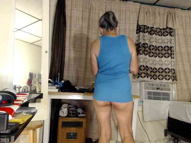 FIXMYASSTOO webcam