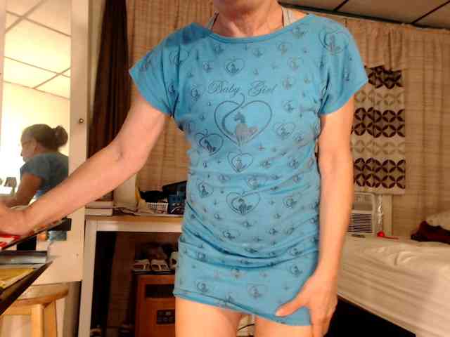 FIXMYASSTOO webcam