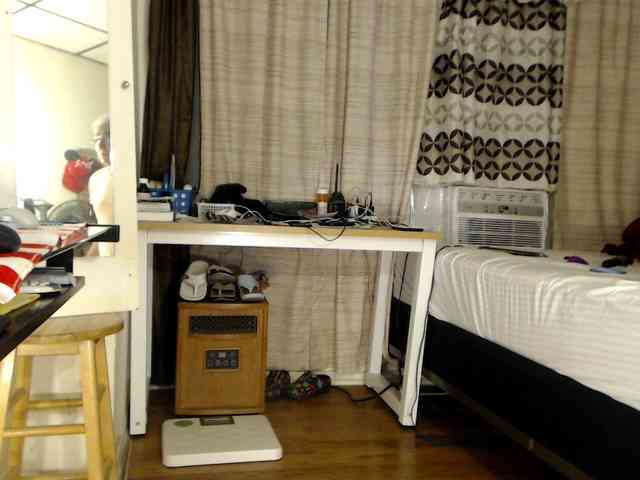 FIXMYASSTOO webcam