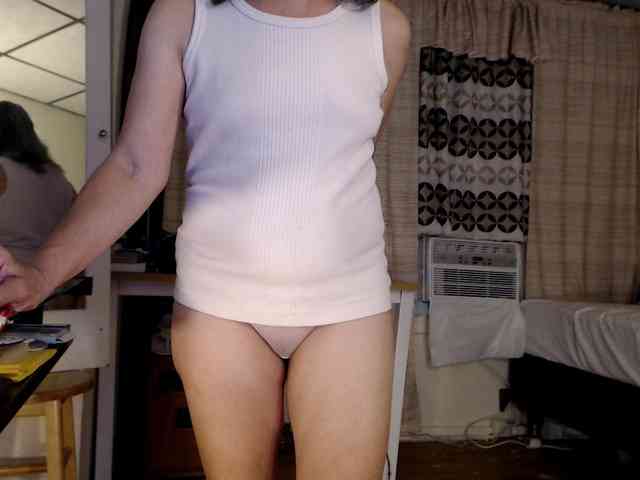 FIXMYASSTOO webcam