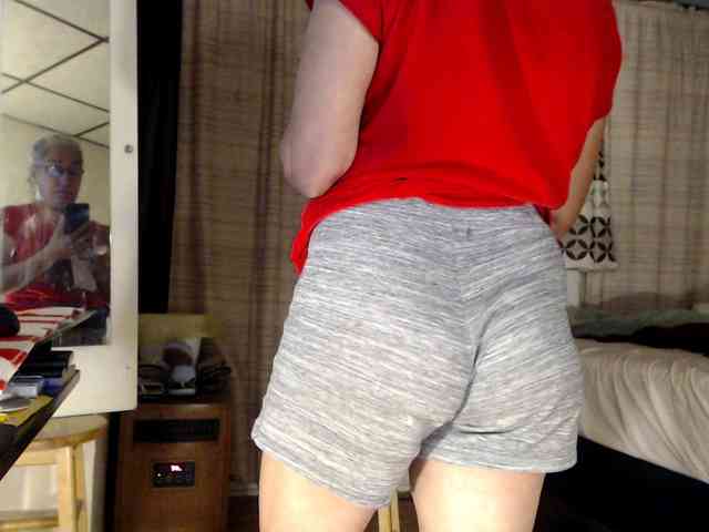 FIXMYASSTOO webcam
