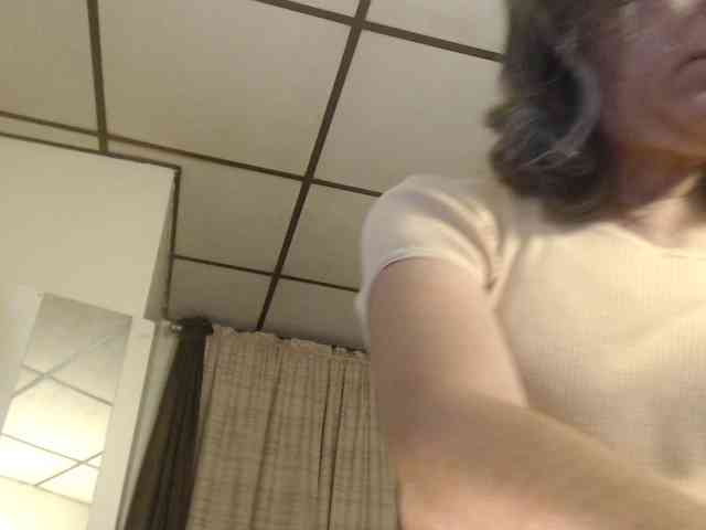 FIXMYASSTOO webcam